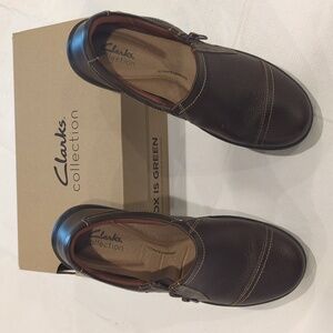 Clarks Ashland Palm Mahogany Leather Slip-Ons Sz 8 NWOT